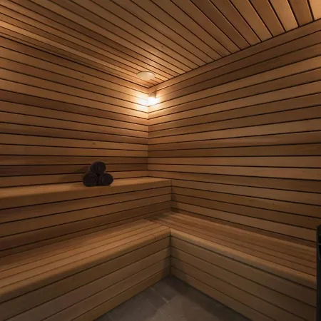 Chalet Lech: A Refined Hideaway For Nature *